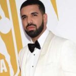 Drake hosts NBA Awards 2017