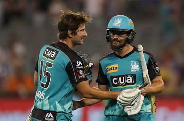 Joe Burns and Alex Ross help defeat Sydney Thunder: December 27th 2017.jpg
