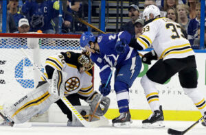 Tampa Bay Lightning Win Game 3, Take Lead 2-1 in Series