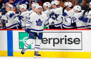 Toronto Maple Leafs Continue Record Start with 5-3 Victory over the Red Wings